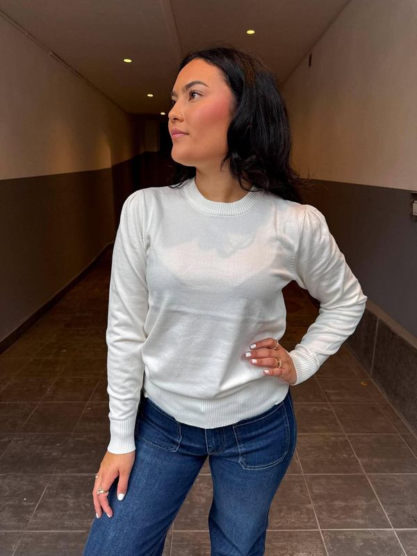Ine Genser Off White