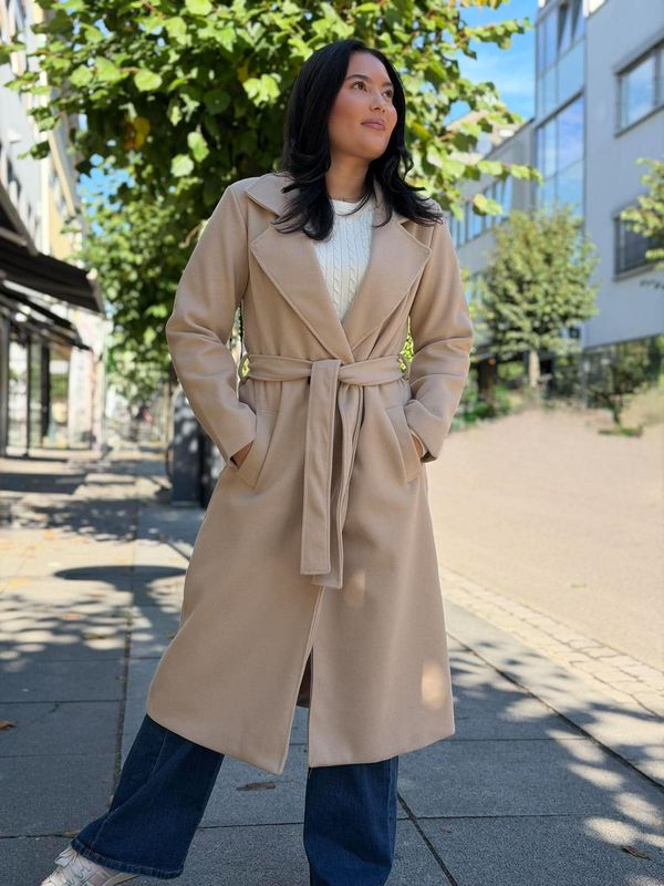 Lucilla Kåpe Lang Beige