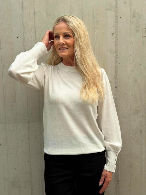 Lora Genser Offwhite