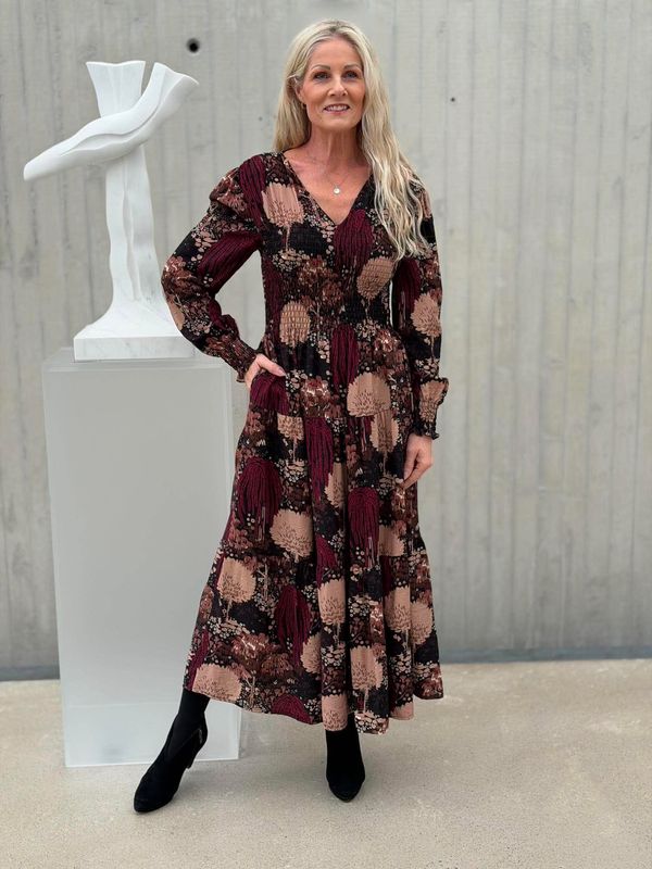 Ines Kjole Blomster Vinrød