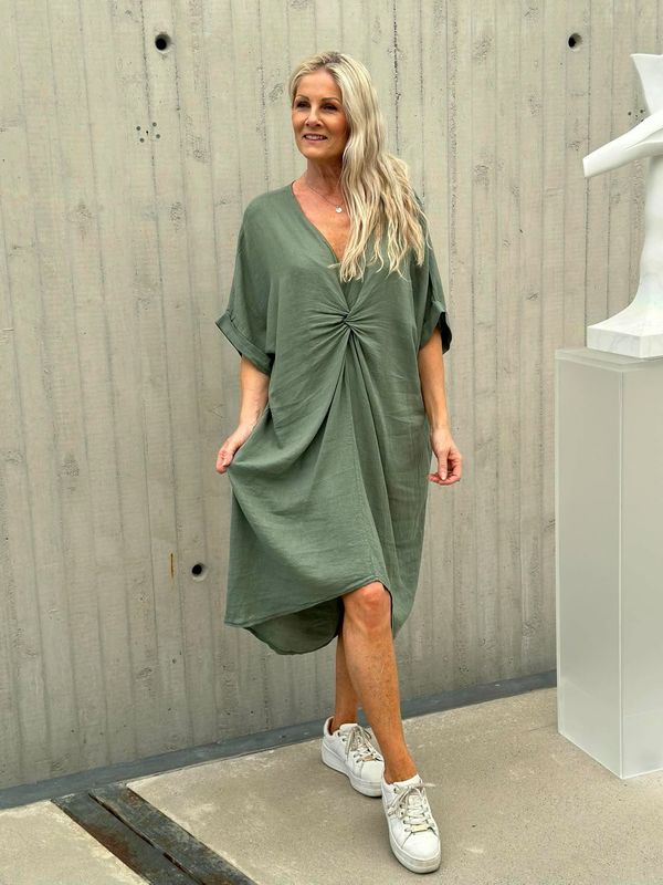 Vivian Kjole Khaki