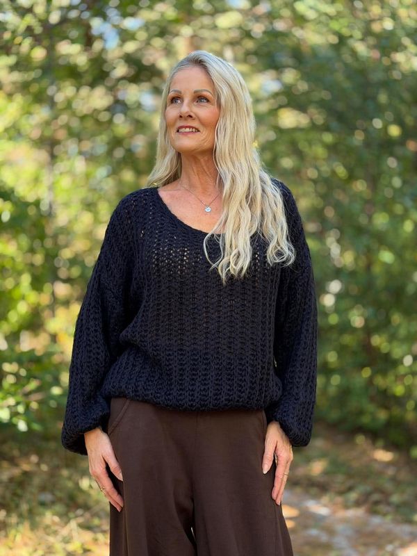 Niva Genser Navy