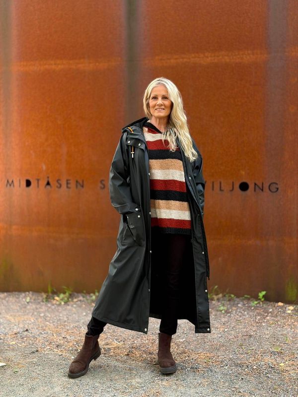 Freya Jakke Sort