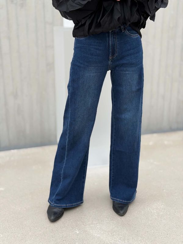  Aria Pepper Jeans