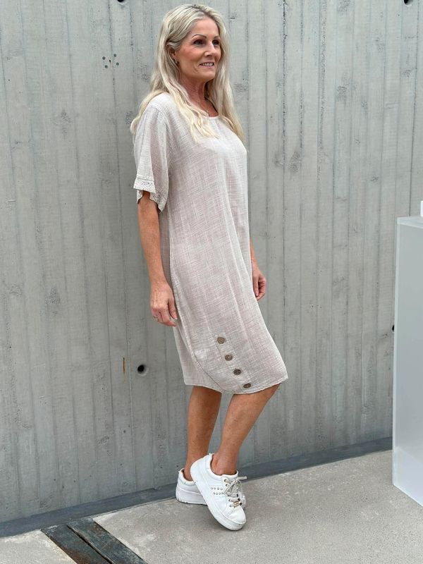 Linda Kjole Knapp Beige