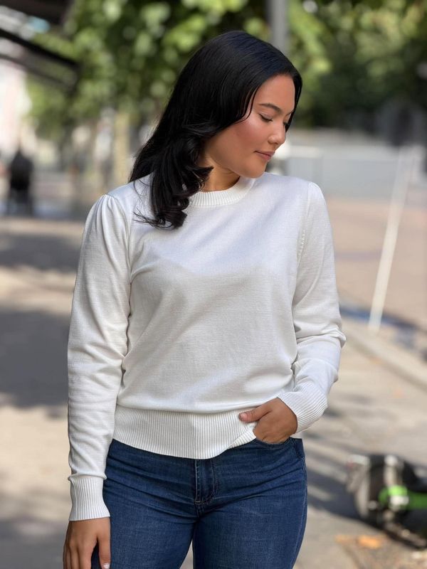 Ine Genser Offwhite
