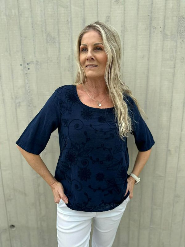 Linda Bluse Broderi Marine Blå