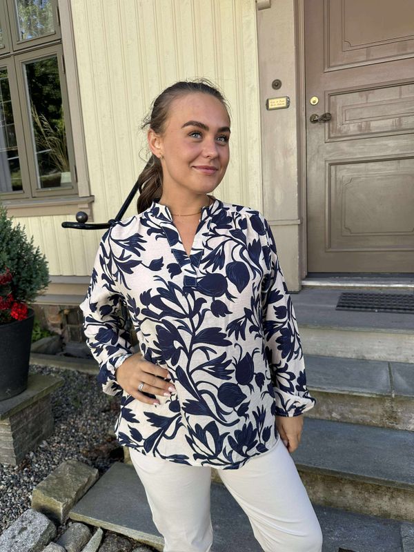 Lara Bluse Marine Blå